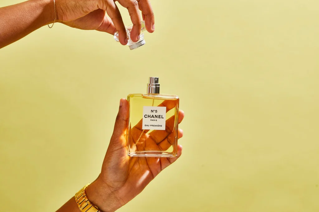معرفی عطر لاکچری 3 معرفی عطر لاکچری